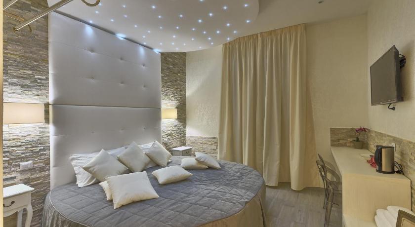 Vatican Tourist Inn — Hotel in Rome