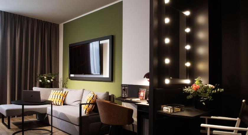 로마 머큐어 로마 치네치타 (Mercure Roma Cinecitta) 4성급 호텔 외관