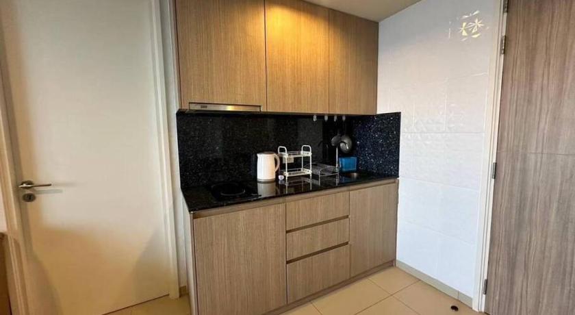 Phra Tamnak Hill Apartments - image 10