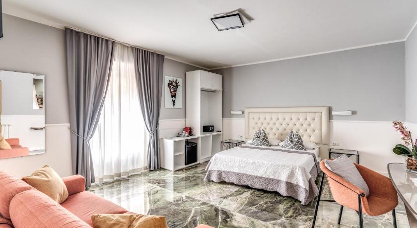 Spanish Step Dream Suites
