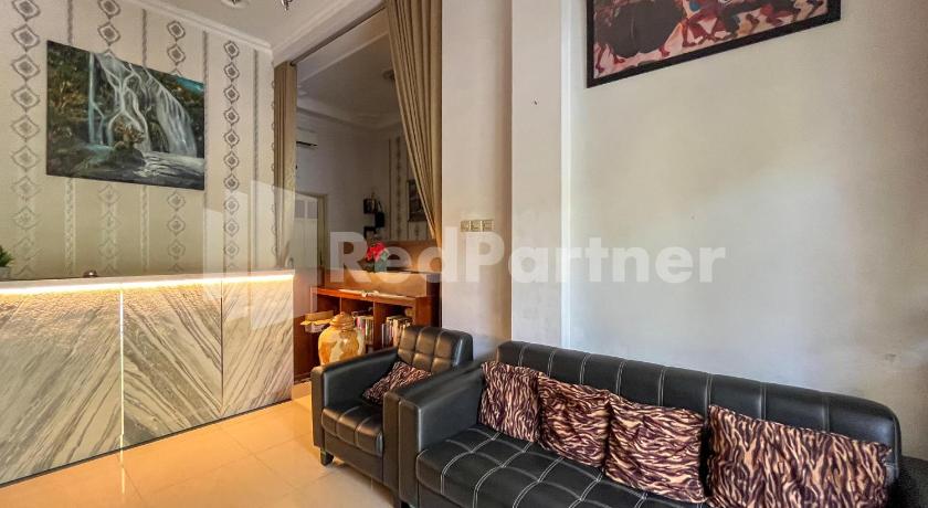 D Palma Near Lokananta Manahan Mitra RedDoorz – Surakarta (Solo), SD