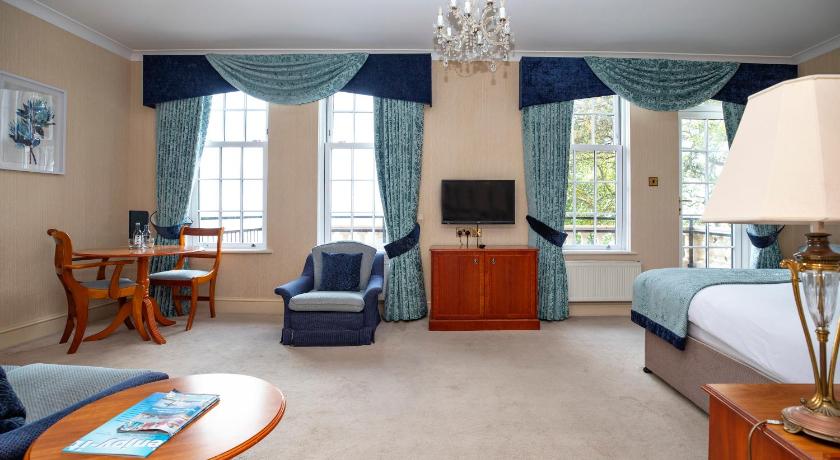 Image of Junior Suite with Balcony 1