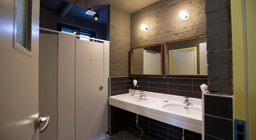 Image of 1 Person in 4-Bed Dormitory - Male Only 2
