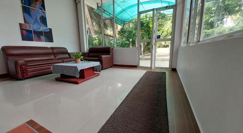Lake Wave Hotel - image 25