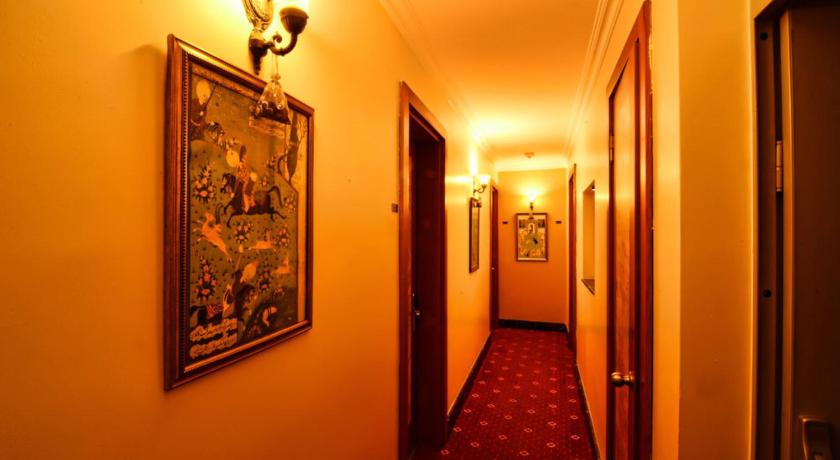 Santa Ottoman Hotel - image 13