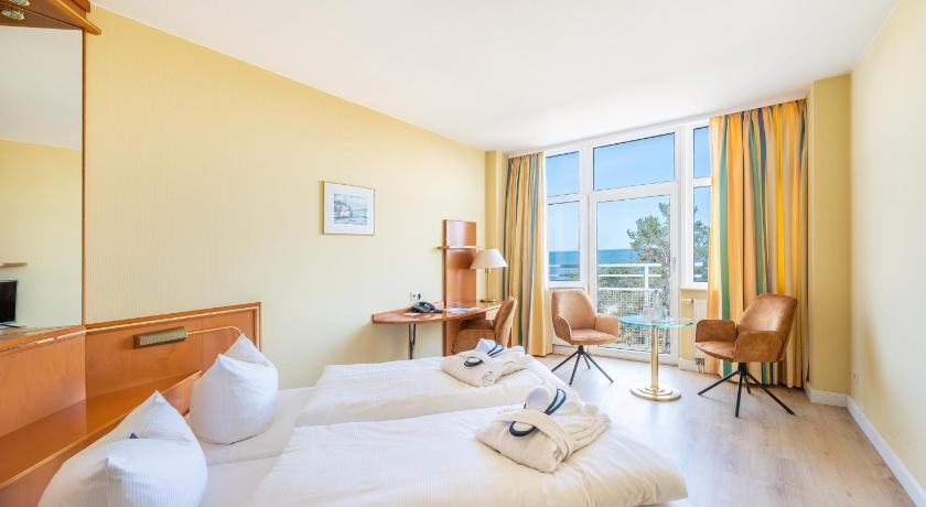 Image of Double Room with Sea View 0
