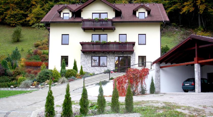 Guest House Vila Pod Lesom — Hotel in Horná Lehota (Banská Bystrica)