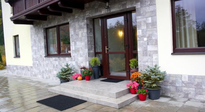 Guest House Vila Pod Lesom photo