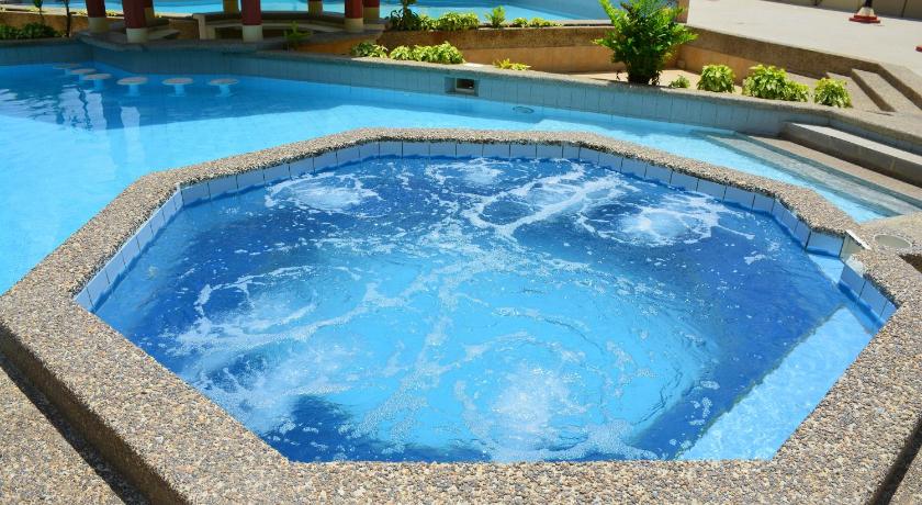 Playa Almendro Resort photo