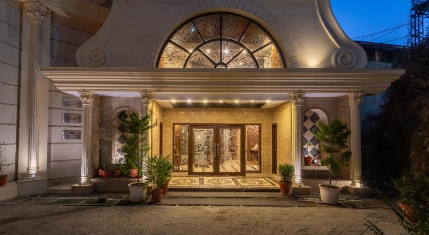 Lawrence Solitaire Resort - Mall Road - Mussoorie - image 8