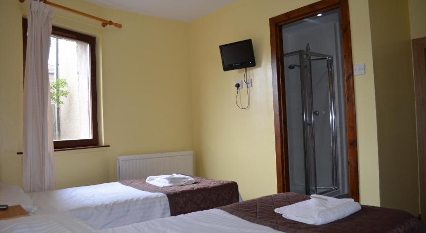 Image of Small Twin Room 1
