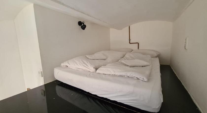 Image of Budget Double Room 1