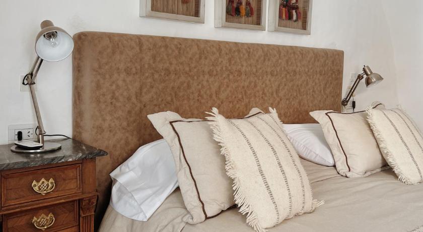 Image of Superior Double or Twin Room with Terrace 5