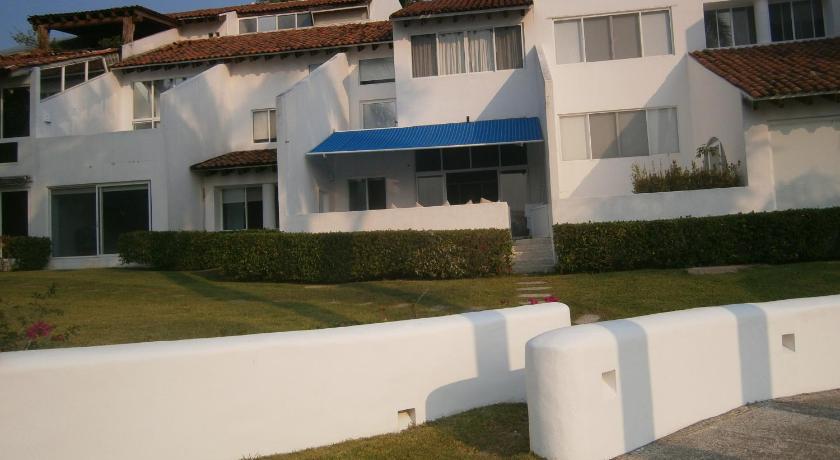 Villa Marina Porto Ixtapa in the Private Yacht Club