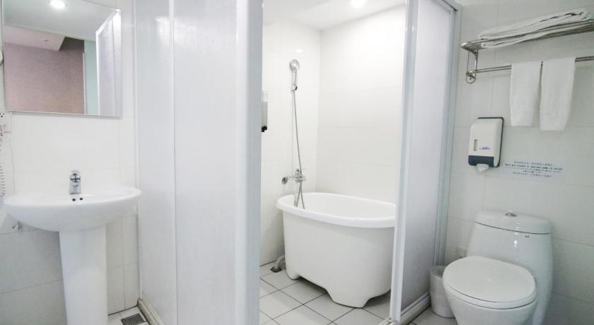 Image of Standard Triple Room 2