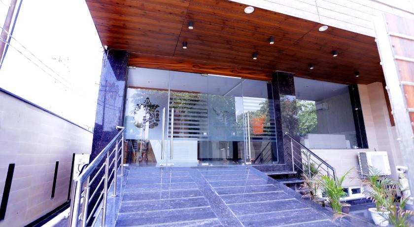 THE ROYAL VILLA - Noida Sector 70 – Noida, IN
