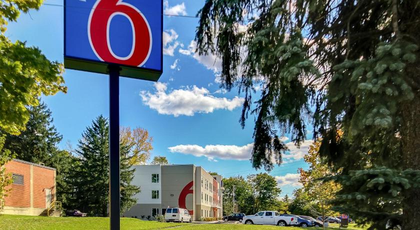 Motel 6-Allentown, PA