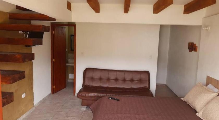 Image of Queen Room with Garden View 15