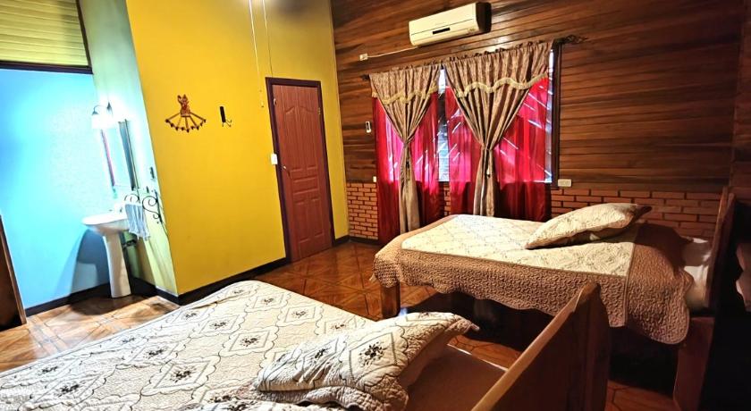 Image of Deluxe Double or Twin Room 4