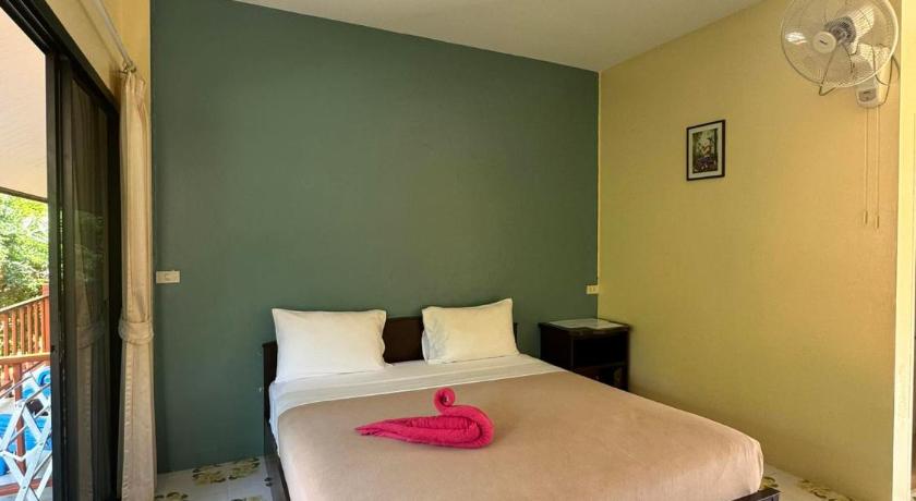 Image of Fan Double Bed 14