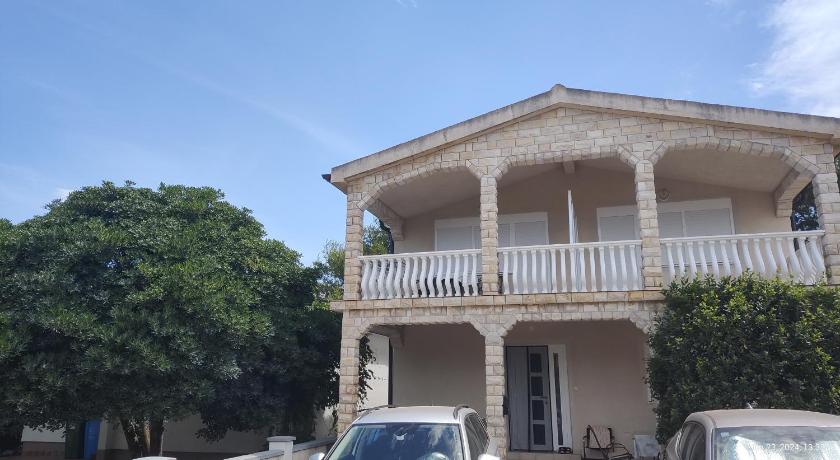 Apartman Vir