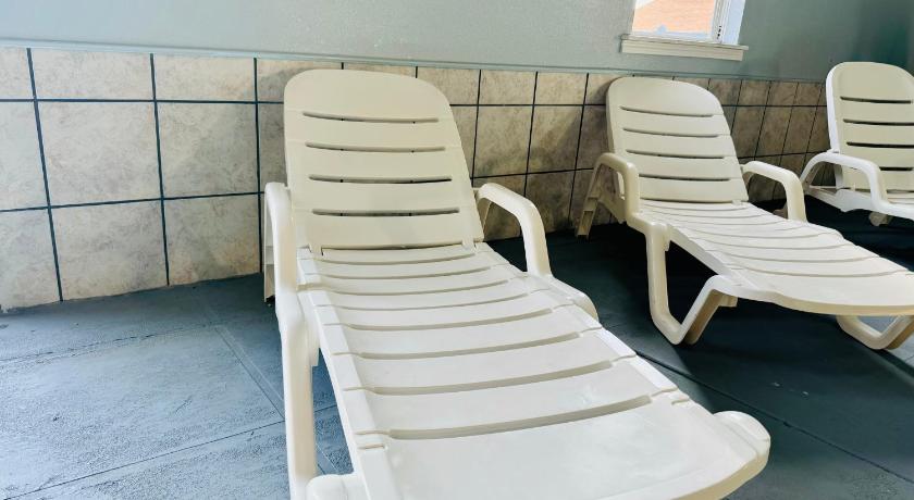 오세이지 비치 (MO) Ozark Inn and Suites 숙소 외관