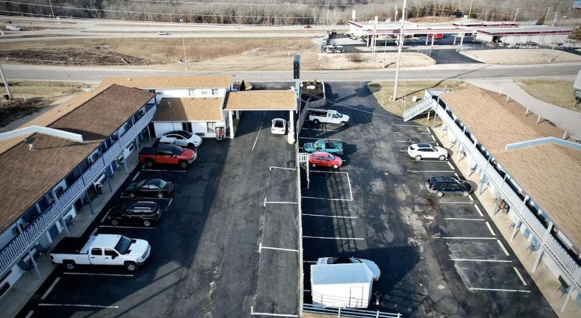 오세이지 비치 (MO) Ozark Inn and Suites 숙소 스위트룸