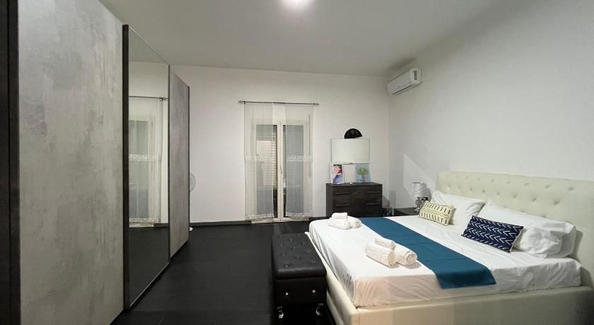 KAM DELUXE Exclusive Home With Private Rooms Vacancy