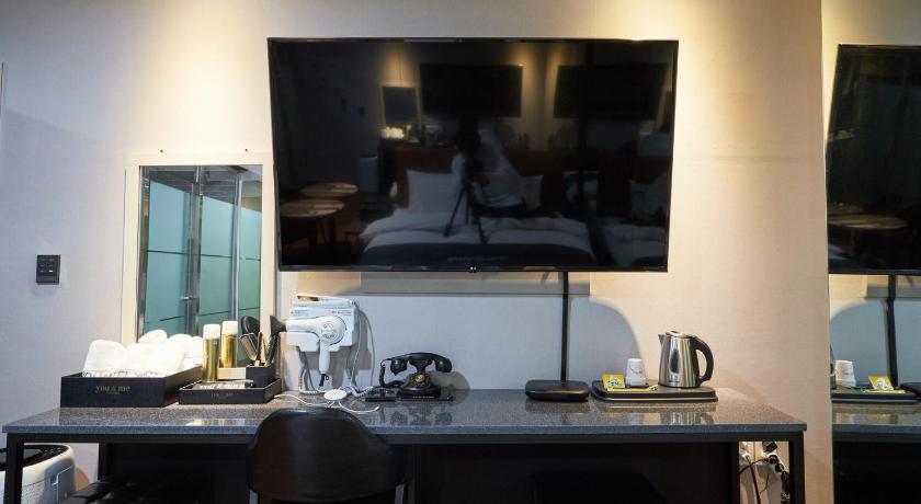 城南 Bundang Yatap Hotel You and Me ホテル ロビー