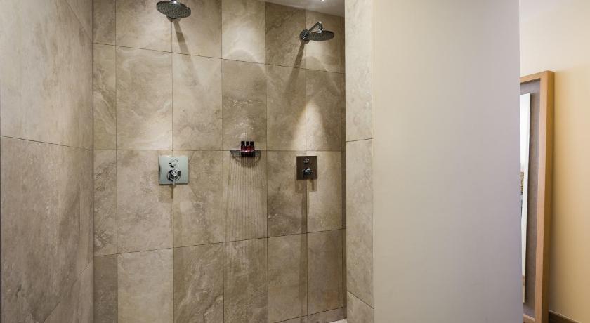 Image of Just Right (shower only) 2