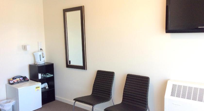 Image of Standard Hotel Room 8