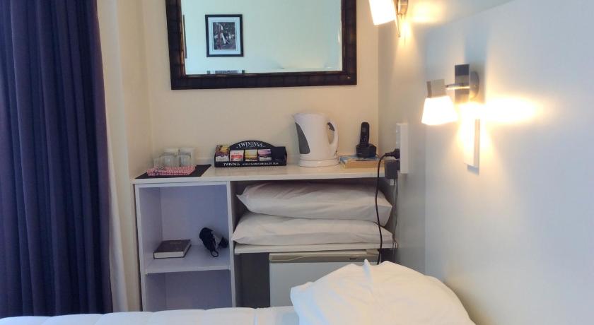 Image of Deluxe Room 7