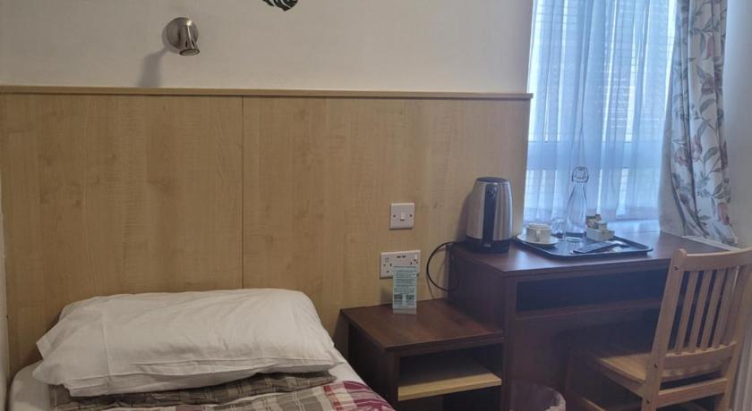 Image of Standard Single Room 1
