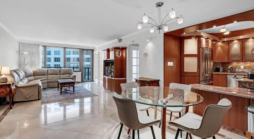 The Alexander All Suites Hotel - image 10