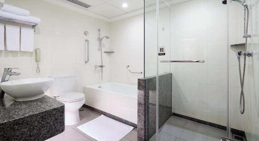 Image of 1 Bedroom Suite River View 2