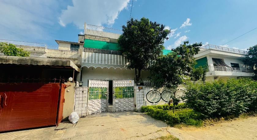 Millat Guest House G-9/4 - image 2