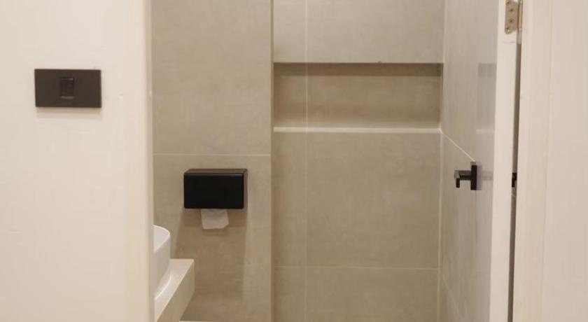 Hat Yai Daisy B 3-Star Single Room suite