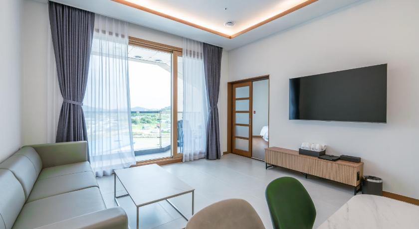 コチャン Dongho Beach Hotel 3つ星 ホテル 眺望