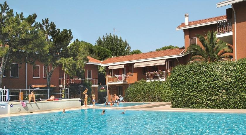 Apartments Villaggio Giardino — Hotel in Lignano Sabbiadoro