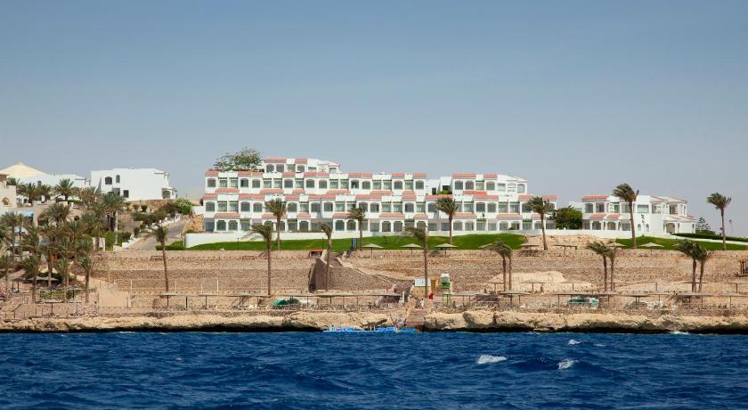 a large body of water with a beach, Coral Beach Resort Tiran (Ex. Rotana) in Sharm El Sheikh