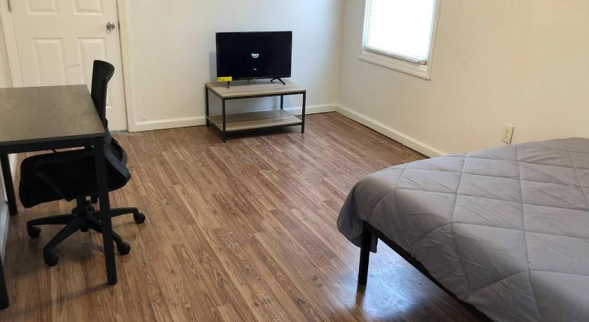 Private apartment with 3 bedrooms and 1 bathroom near Newark International Airport EWR and New York 