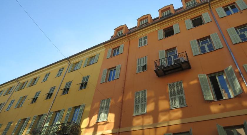Image of Apartment 10