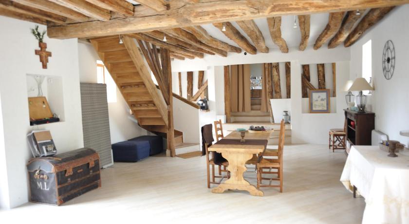 La Bergerie Du Chateau De Pommeuse — Hotel in Coulommiers