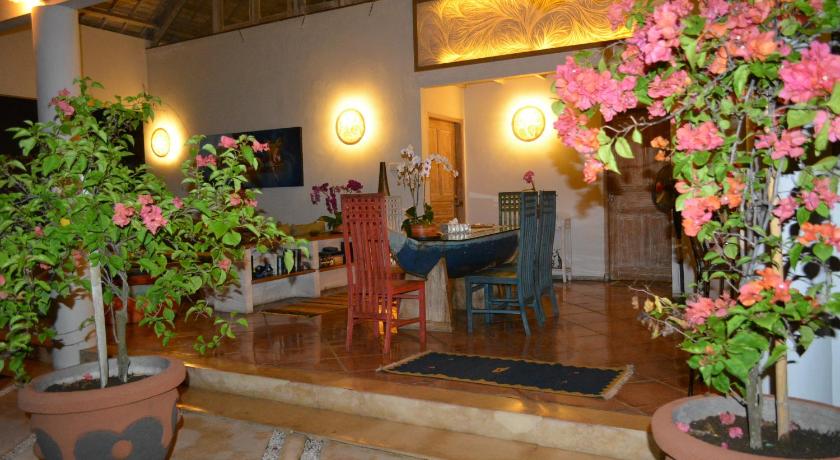 Villa Raquel — Hotel in Bali