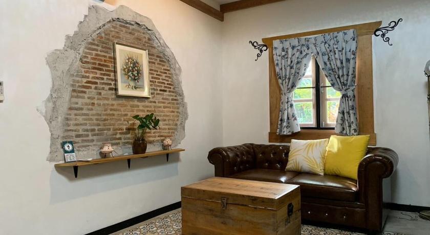 Image of Superior King Room 4