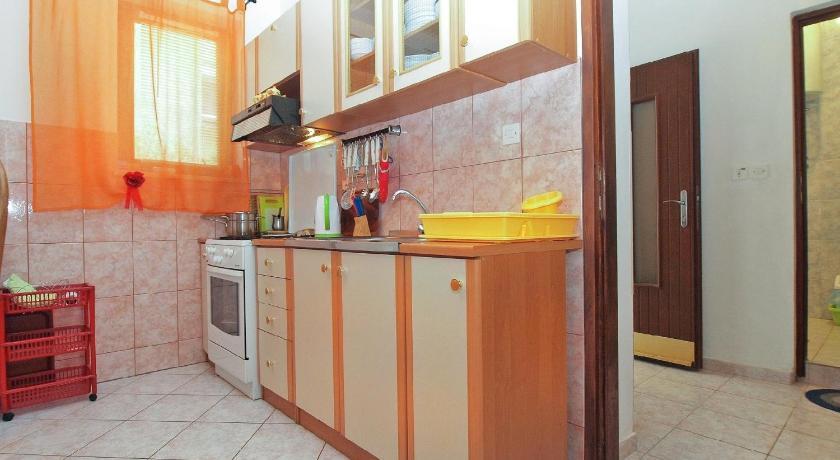 Apartment 1569 - image 7