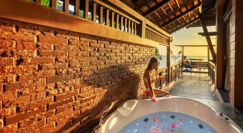 Image of Beachfront Jacuzzi Pool Villa Two Bedroom Duplex with Lounge 11
