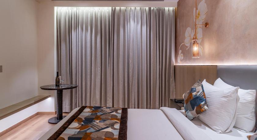 Image of Suite 10