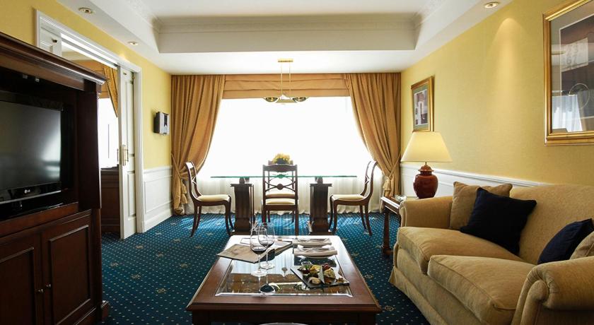 Image of Junior Suite 0
