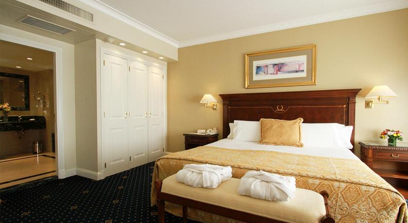 Image of Junior Suite 3